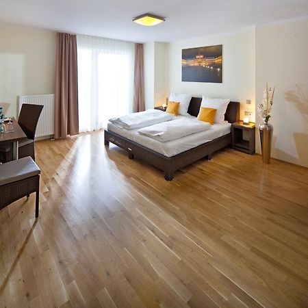 Guesthouse Mannheim Bagian luar foto